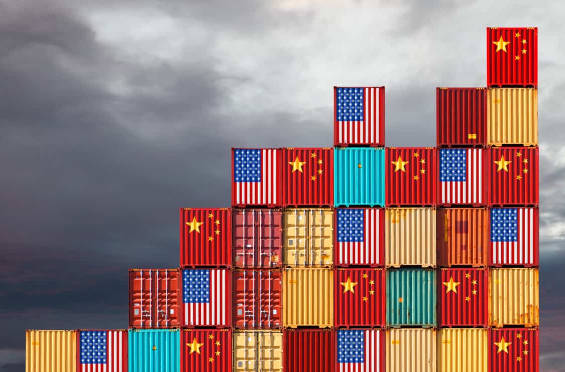 us-and-chinese-cargo-containers