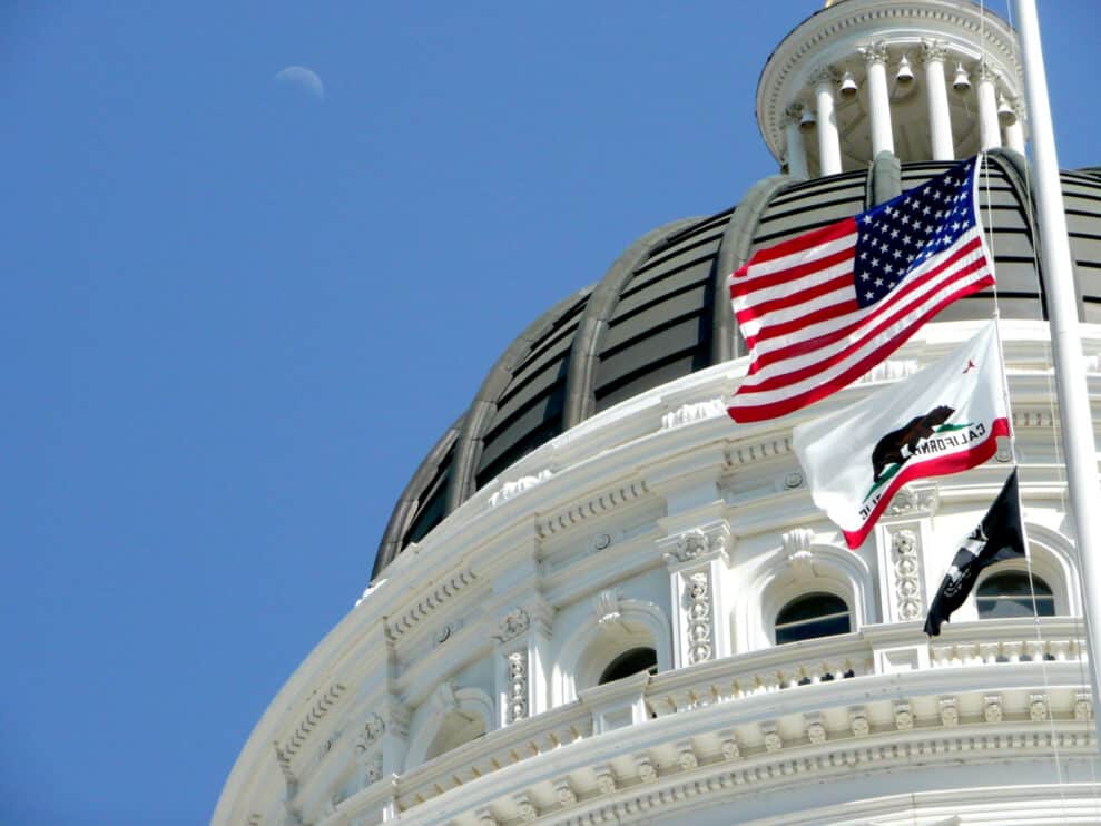 california-capitol-dome-with-moon