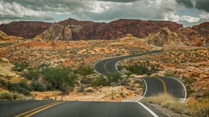 Image of a winding road representing the winding road ahead faced by manufacturers in today's tariff environment